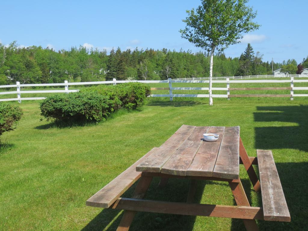 Brackley Beach Hostel Екстер'єр фото