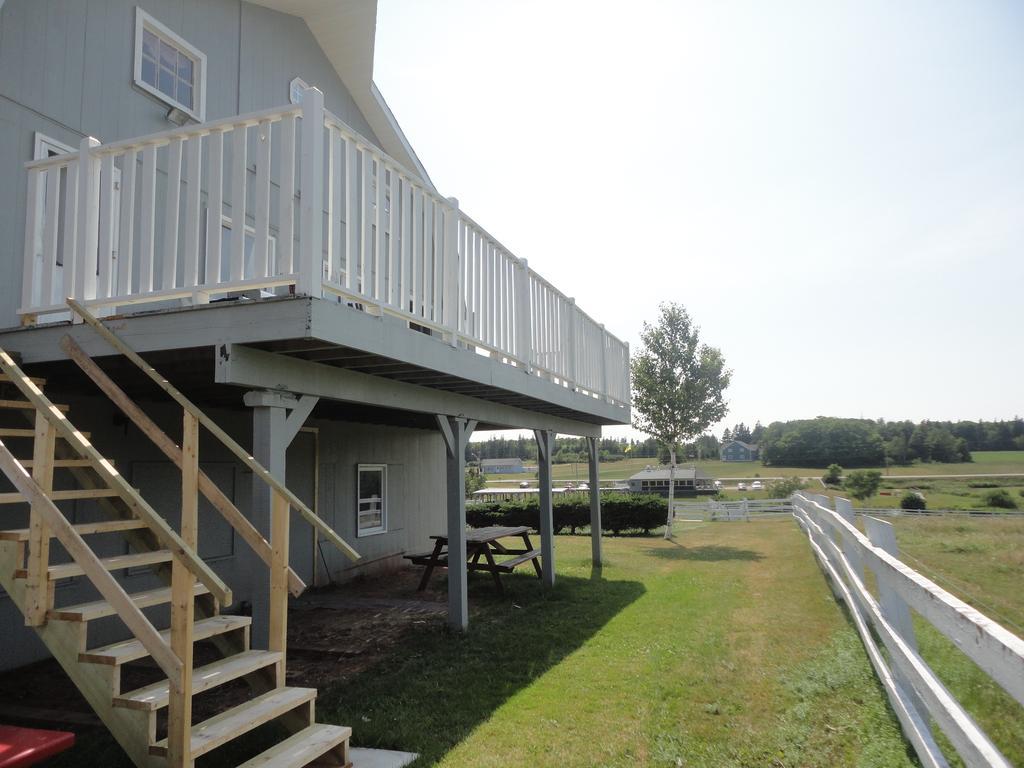 Brackley Beach Hostel Екстер'єр фото