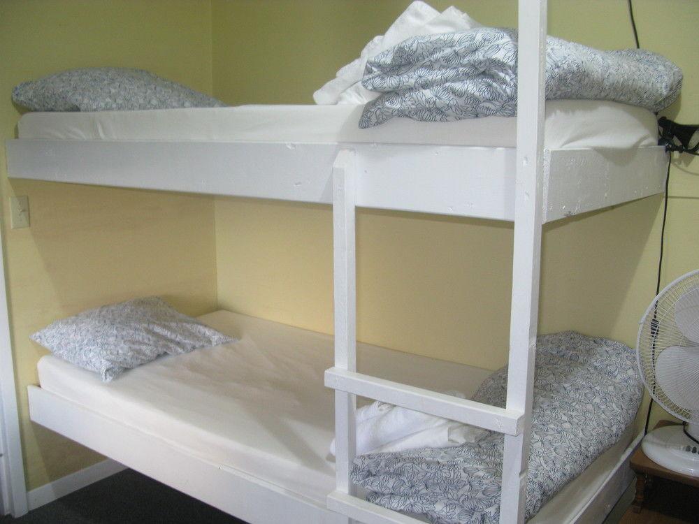 Brackley Beach Hostel Екстер'єр фото