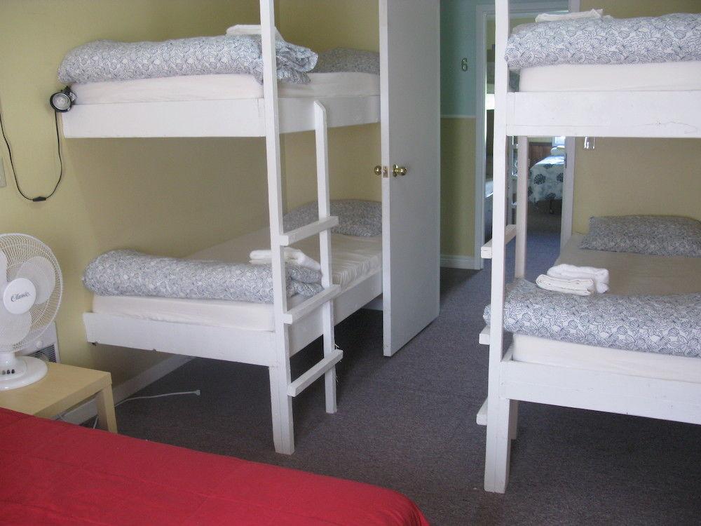 Brackley Beach Hostel Екстер'єр фото