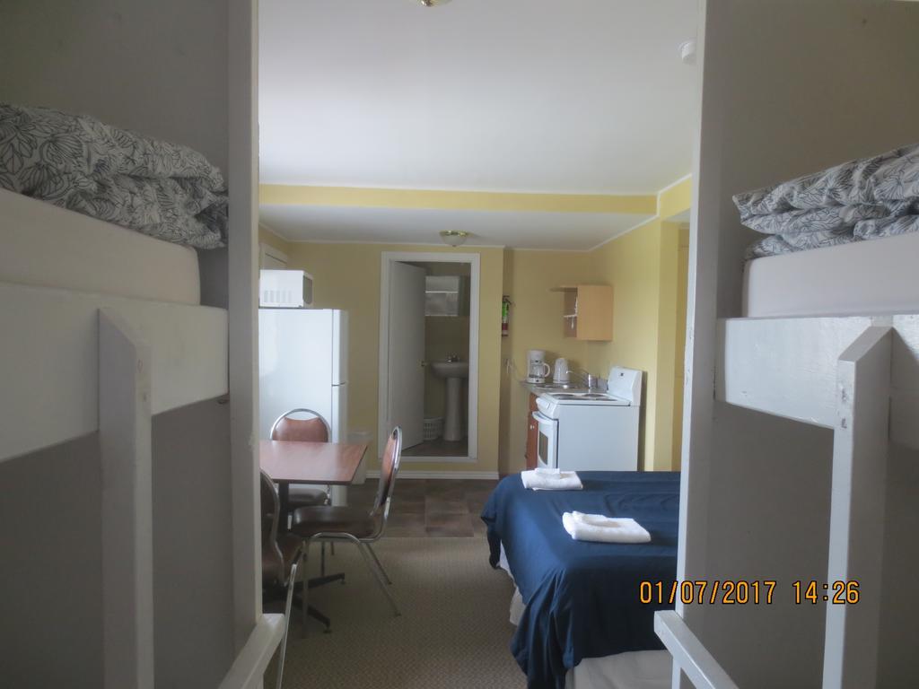 Brackley Beach Hostel Екстер'єр фото