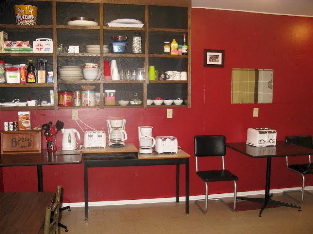 Brackley Beach Hostel Екстер'єр фото