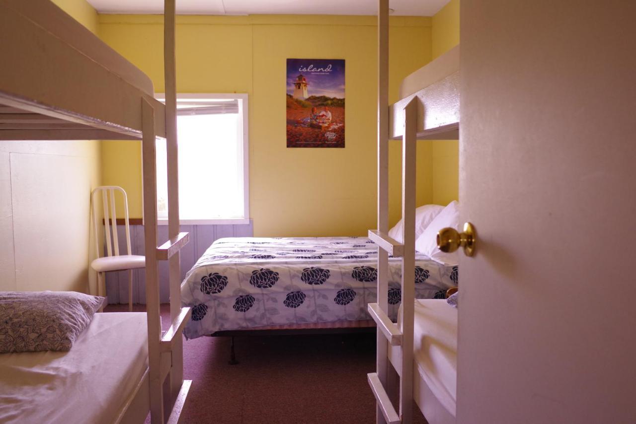 Brackley Beach Hostel Екстер'єр фото