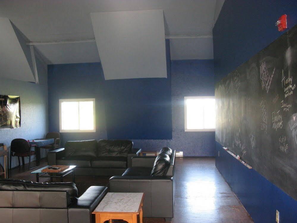Brackley Beach Hostel Екстер'єр фото