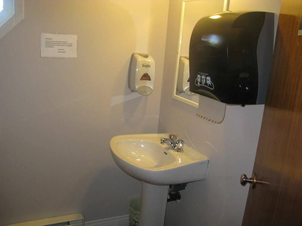 Brackley Beach Hostel Екстер'єр фото